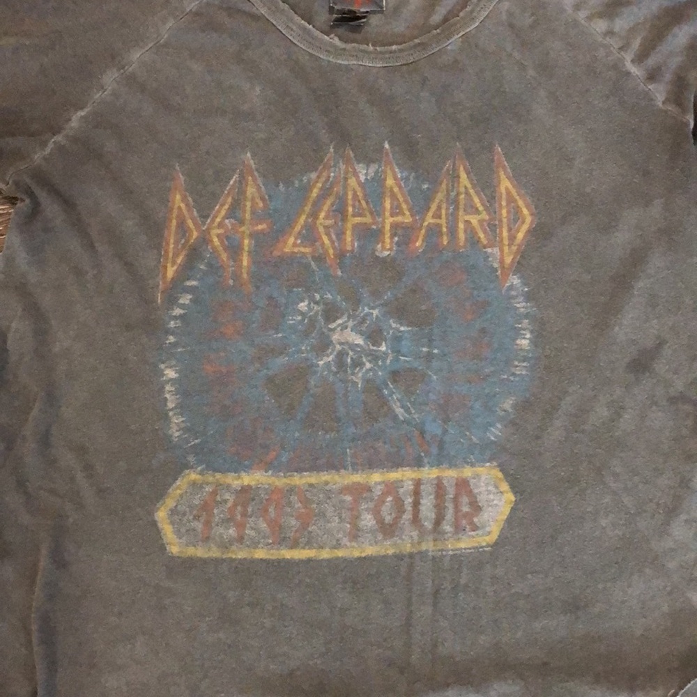 Def Leppard top - Picture 2 of 4